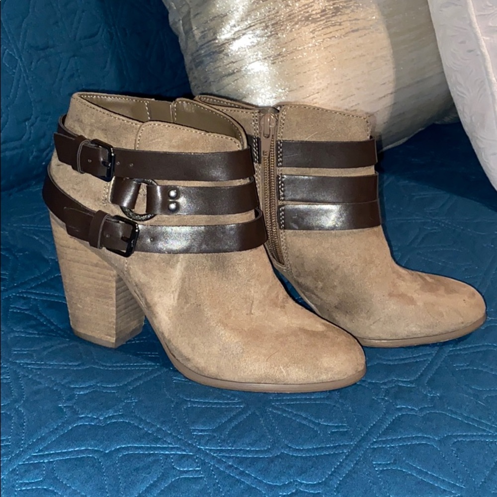 Heeled booties
